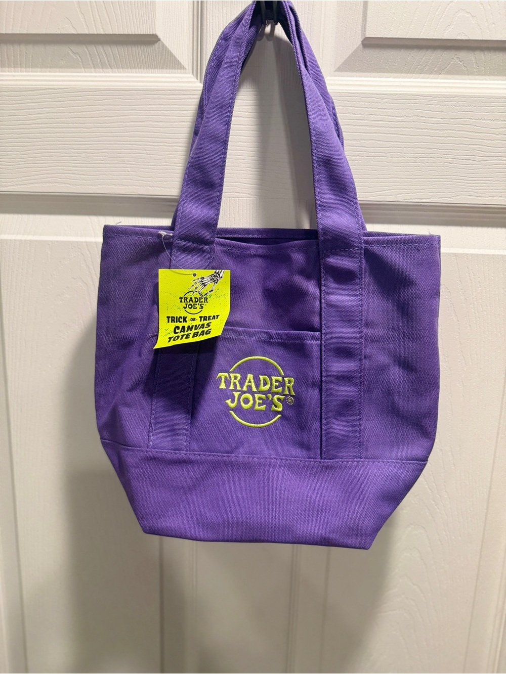 NWT Trader Joe’s Purple Trick-or-Treat Canvas Tote Bag Halloween Reusable - Picture 2 of 9